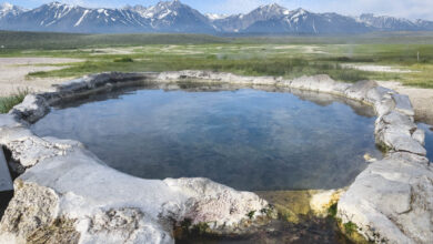 hilltop hot springs